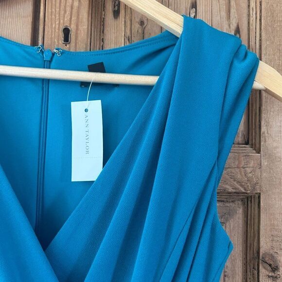 NWT Ann Taylor 2 Bright Aqua Blue V-Neck Sleeveless‎ Dress - Picture 2 of 6